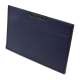 Étui bleu marine avec personnalisation extérieure. Étui bleu marine avec personnalisation extérieure.