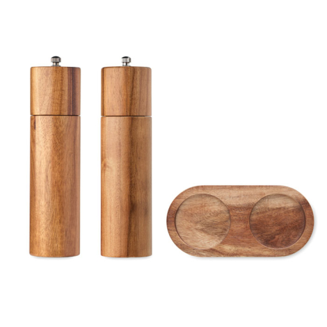 Vue séparée des deux moulins cylindriques en bois d’acacia et de leur base ovale comportant deux emplacements circulaires.