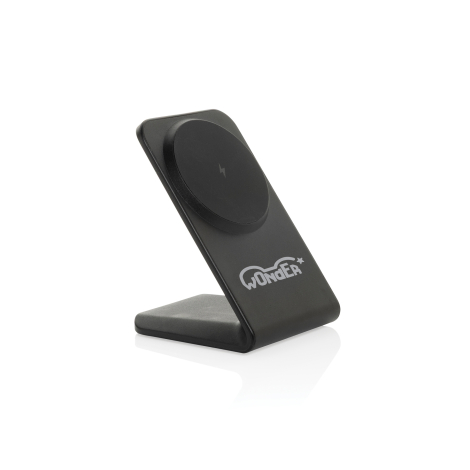 Chargeur sans fil noir incliné avec surface magnétique et marquage bas Chargeur sans fil noir incliné avec surface magnétique et marquage bas