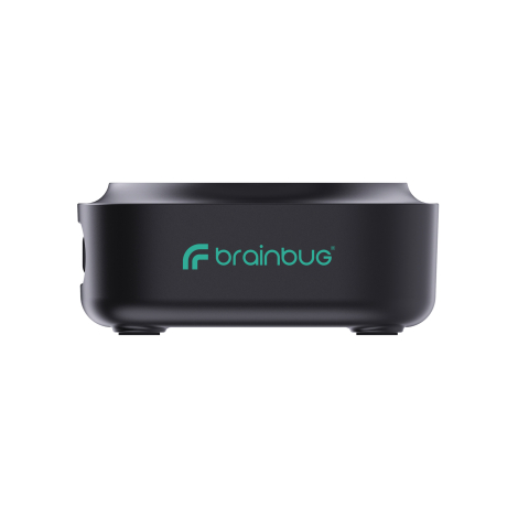 Chargeur noir vu de côté avec personnalisation visible sur la gauche