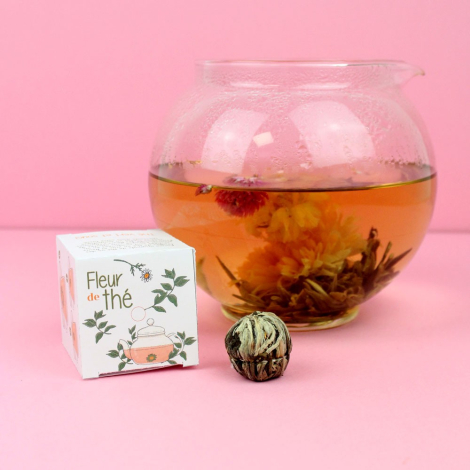 Coffret personnalisé avec fleur de thé en sachet individuel