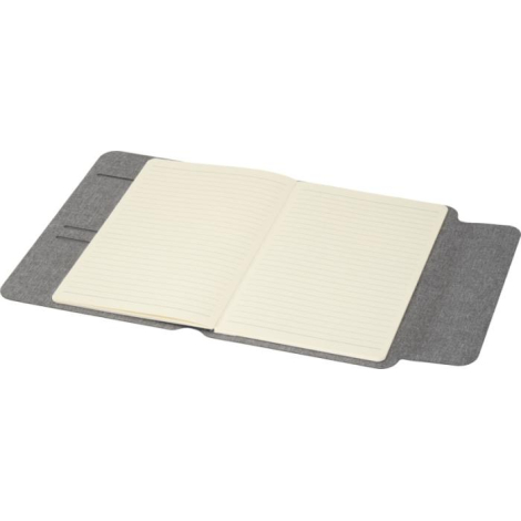 Conférencier A5 ouvert montrant le carnet intérieur à pages crème lignées.
