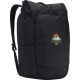 Sac à dos noir vu de trois quarts avant, poche frontale zippée et compartiment principal à rabat, marquage visible sur la face a