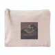Trousse plate beige en coton biologique avec fermeture zippée supérieure ; marquage visible sur la face avant. Trousse plate beige en coton biologique avec fermeture zippée supérieure ; marquage visible sur la face avant.