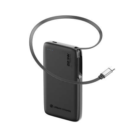 Batterie de secours Emeryville avec câble USB-C rétractable déployé depuis la tranche supérieure, marquage visible sur le recto,