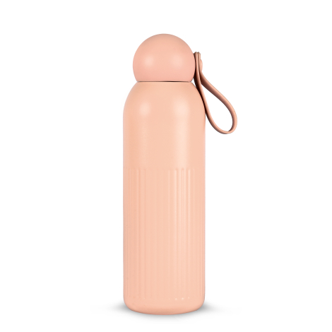 Bouteille isotherme 500 ml finition mate rose pâle avec bouchon arrondi et anse intégrée, vue de profil.