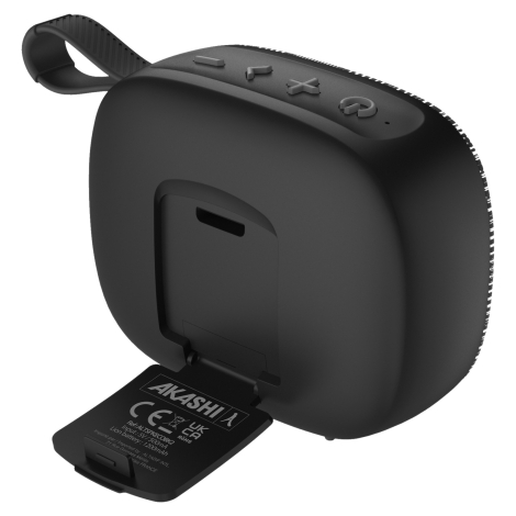 Arrière de l’enceinte avec clapet ouvert laissant voir les indications techniques