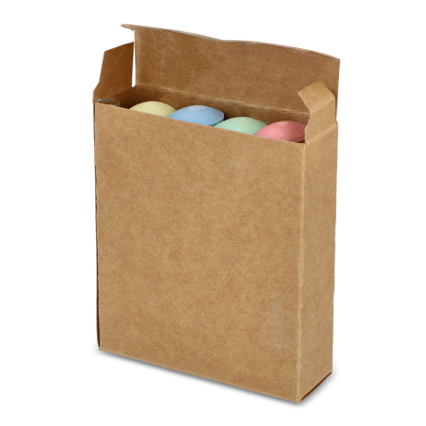 Boîte kraft ouverte vue de trois quarts avec craies visibles à l’intérieur, sans marquage visible sur cette vue.