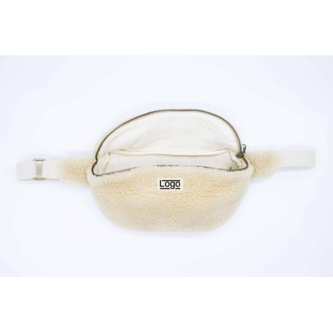 Banane effet moumoute écrue vue de dessus ouverte montrant l’intérieur et une étiquette personnalisée.