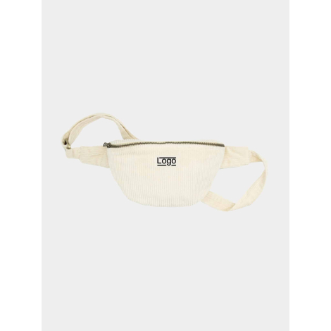 Sac banane de couleur claire présenté à plat, vue avant, avec fermeture zippée sur le dessus et un marquage visible centré sur l