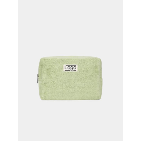 Trousse rectangulaire souple de couleur vert amande, vue de face sur fond neutre, fermeture zippée placée sur le côté gauche, av