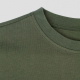 Détail col rond tee-shirt coton biologique vert