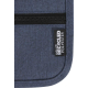 Gros plan sur la partie inférieure d’une pochette bleue, montrant la texture du tissu et une petite étiquette latérale cousue, s Gros plan sur la partie inférieure d’une pochette bleue, montrant la texture du tissu et une petite étiquette latérale cousue, s
