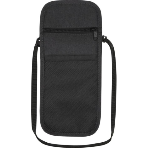 Vue arrière d’une pochette de voyage noire, avec grande poche filet au dos et bandoulière réglable, sans personnalisation visibl