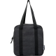 Sac déjeuner isotherme noir vu de face, avec deux anses verticales, fermeture zippée sur le dessus et personnalisation visible s Sac déjeuner isotherme noir vu de face, avec deux anses verticales, fermeture zippée sur le dessus et personnalisation visible s