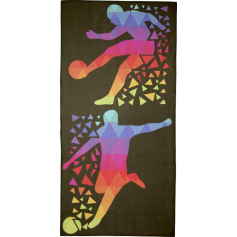 Serviette microfibre déployée avec grand motif graphique multicolore de silhouettes stylisées et formes triangulaires couvrant t