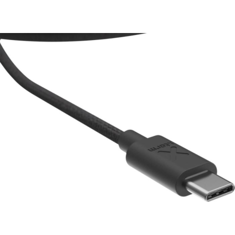 Câble USB-C noir présenté en gros plan, sans personnalisation apparente.