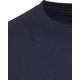 Vue détaillée du col et du haut d’un pull unisexe oversize bleu marine à manches longues sans marquage apparent. Vue détaillée du col et du haut d’un pull unisexe oversize bleu marine à manches longues sans marquage apparent.