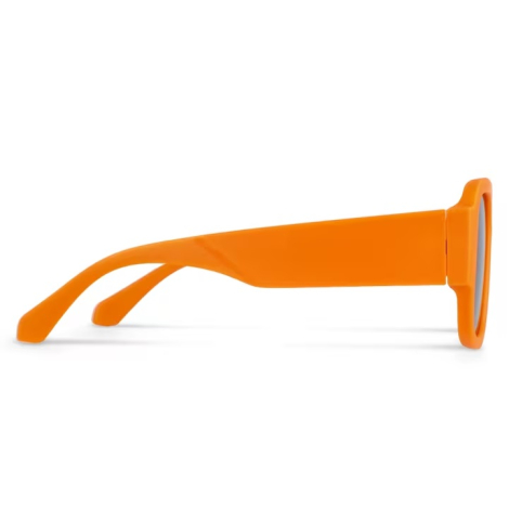 Vue rapprochée d’une branche orange de lunettes de soleil, présentée sans marquage visible.