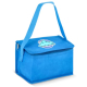 Sac isotherme en R-PET non tissé avec personnalisation visible sur le dessus du rabat, plusieurs coloris disponibles et anse de Sac isotherme en R-PET non tissé avec personnalisation visible sur le dessus du rabat, plusieurs coloris disponibles et anse de
