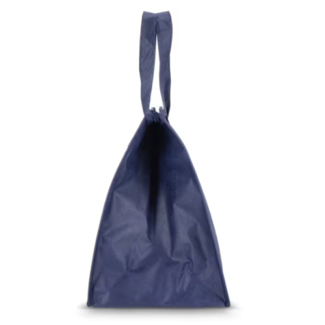 Profil d'un sac isotherme en R-PET non tissé montrant le soufflet latéral et sa grande capacité.