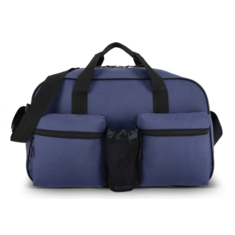 Sac de sport et de voyage en R-PET avec deux poches frontales zippées, une poche latérale en filet pour bouteille, des poignées 