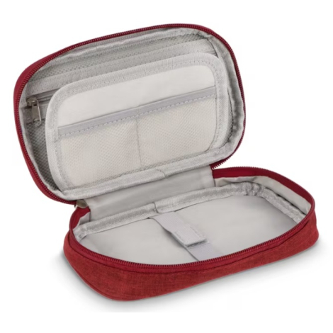 Pochette en rPET ouverte montrant les poches en filet, les compartiments de rangement et la bande élastique pour maintenir les a