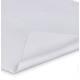 Gros plan sur les picots en silicone antidérapants situés sous le tapis de souris en microfibre. Gros plan sur les picots en silicone antidérapants situés sous le tapis de souris en microfibre.
