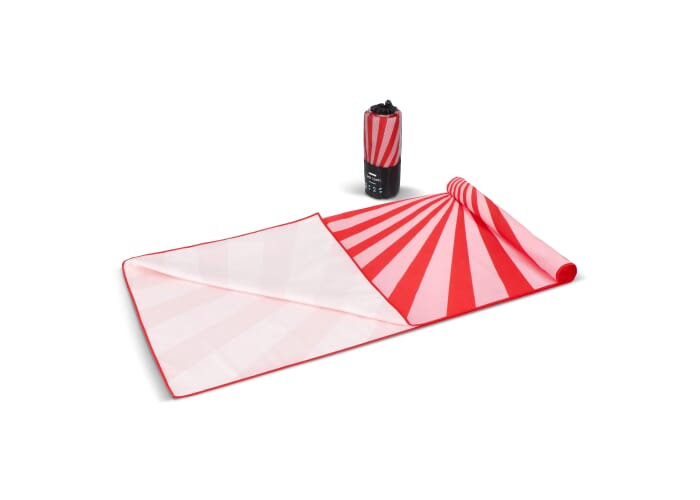 Serviette de plage à séchage rapide personnalisée Rouge